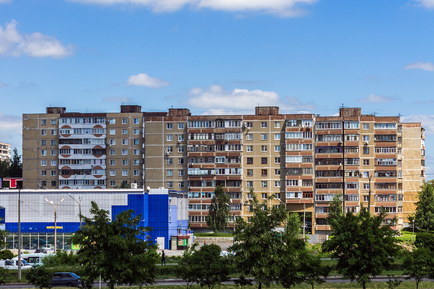 Старый Оскол, Микрорайон Зелёный Лог, 1А