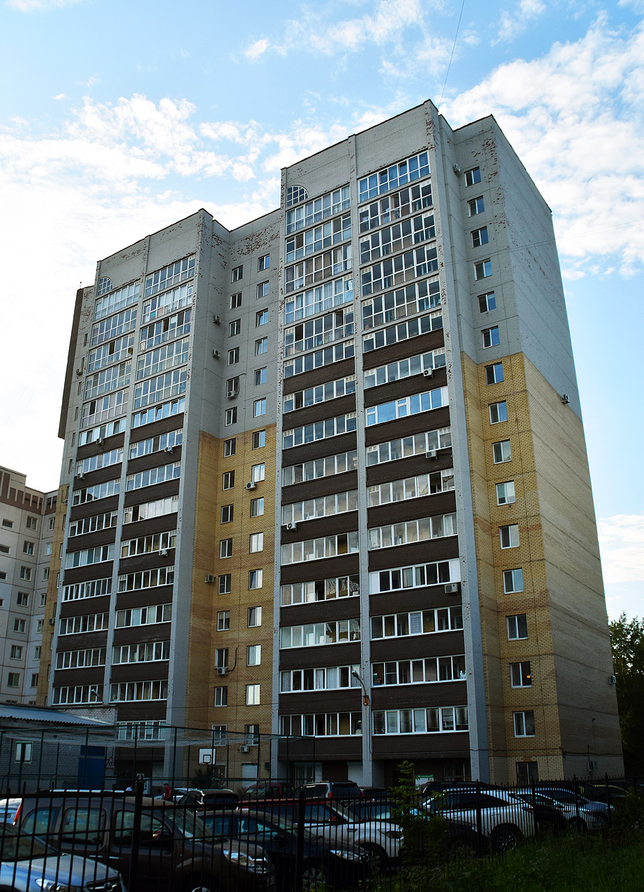 Пермь, Улица Карпинского, 35