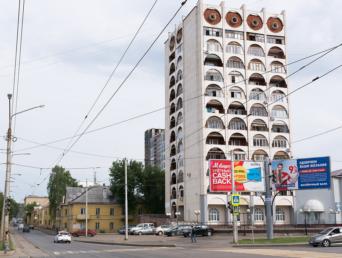 Уфа, Бульвар Ибрагимова, 62; Улица Цюрупы, 134