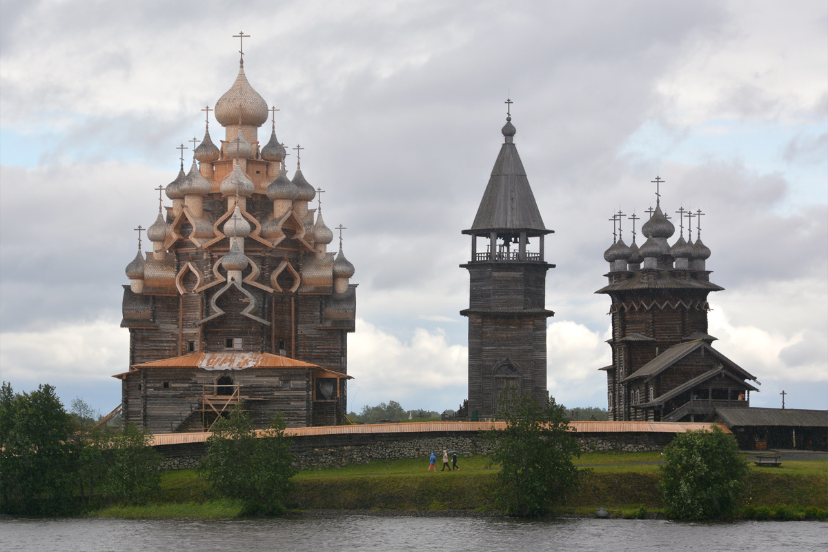 Медвежьегорский район, прочие н.п., Остров Кижи, Церковь Преображения Господня; Остров Кижи, Колокольня Кижского погоста; Остров Кижи, Церковь Покрова Пресвятой Богородицы