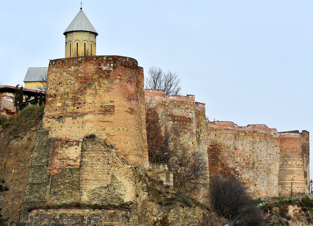 Тбилиси, Крепость Нарикала; Церковь Святого Николая