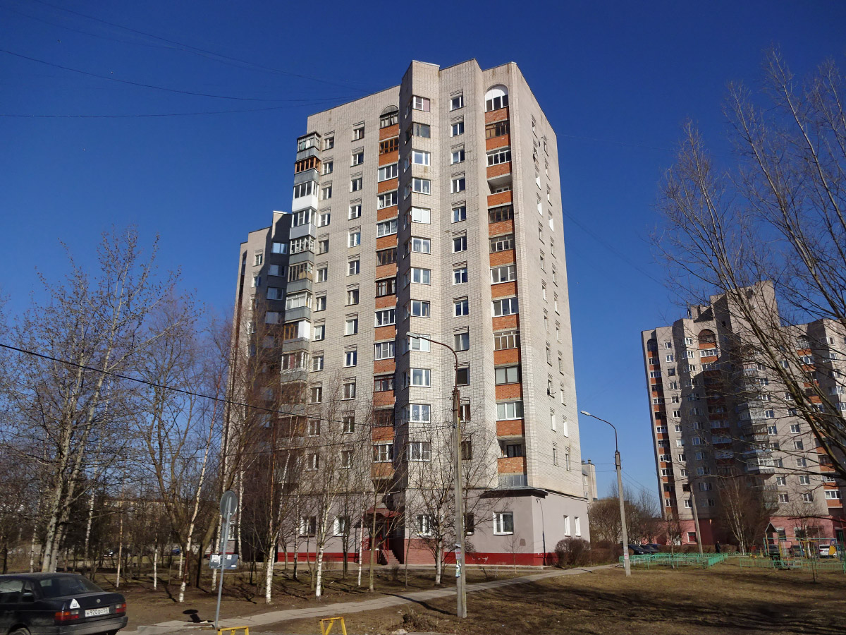 Великий Новгород, Проспект Александра Корсунова, 41 / Проспект Мира, 2