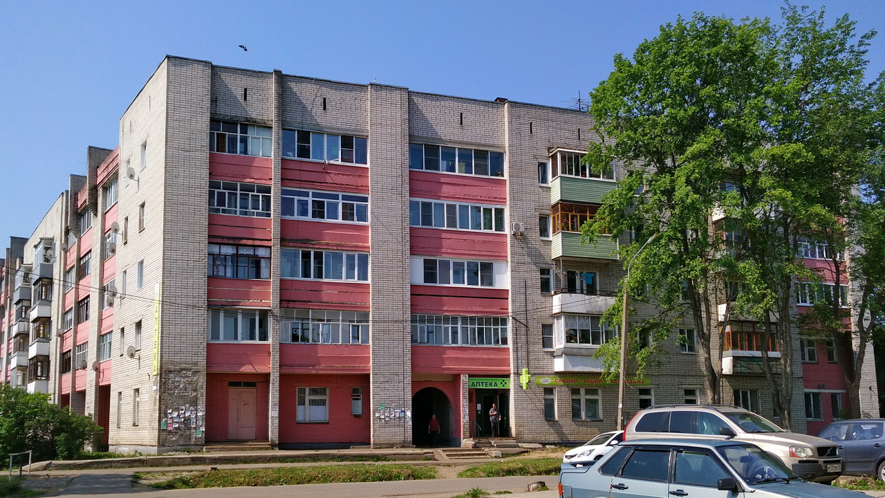Красные Ткачи, Большая Октябрьская улица, 15