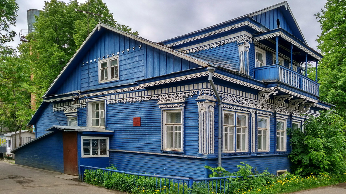 Некрасовское, Комсомольская улица, 8