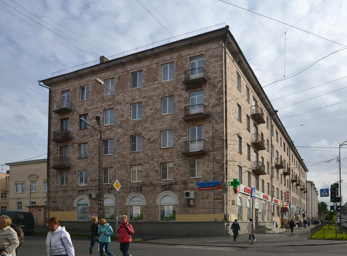 Петрозаводск, Проспект Ленина, 11 / Улица Кирова, 17