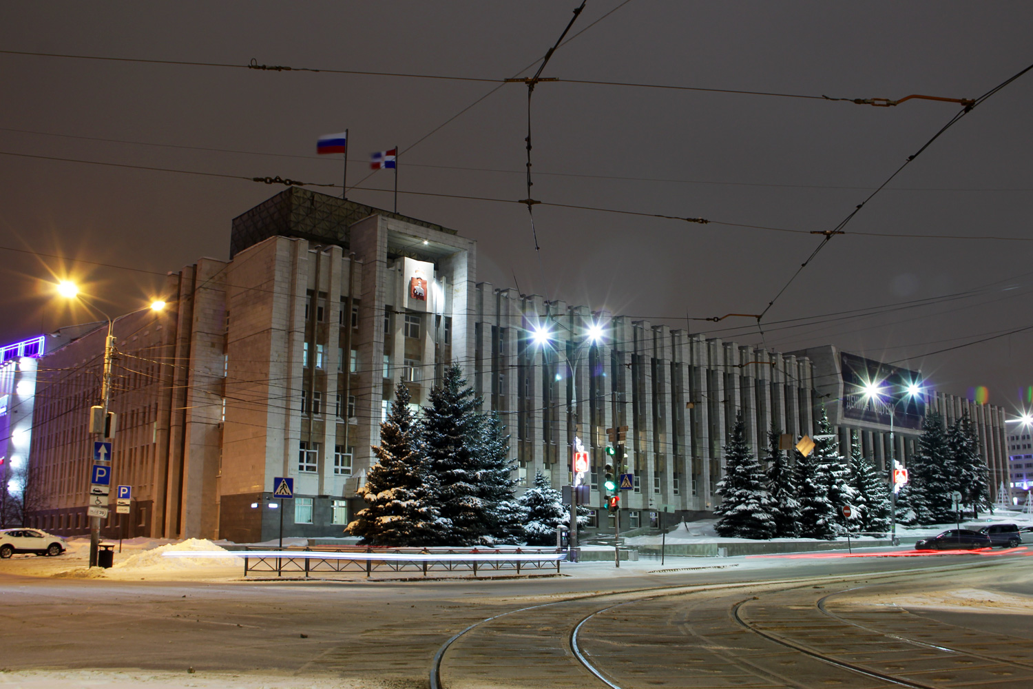 Пермь, Улица Куйбышева, 14 / Петропавловская улица, 56А