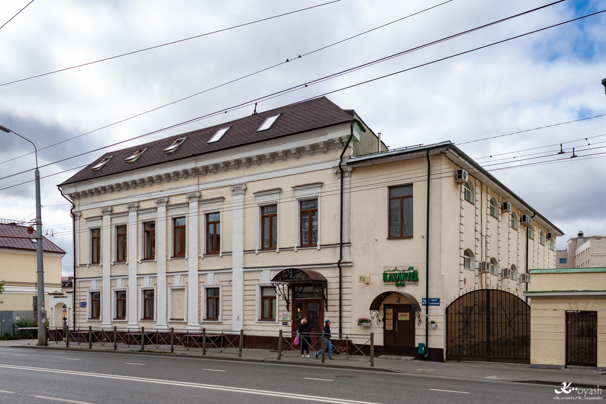 Казань, Московская улица, 28; Московская улица, 26Б