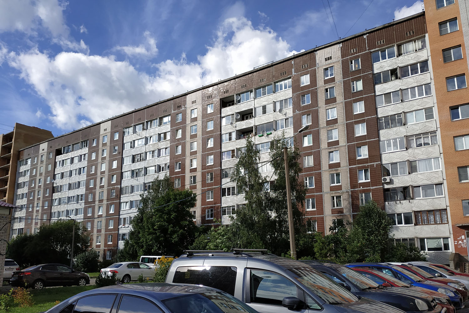 Gatchina, Улица Красных Военлётов, 9
