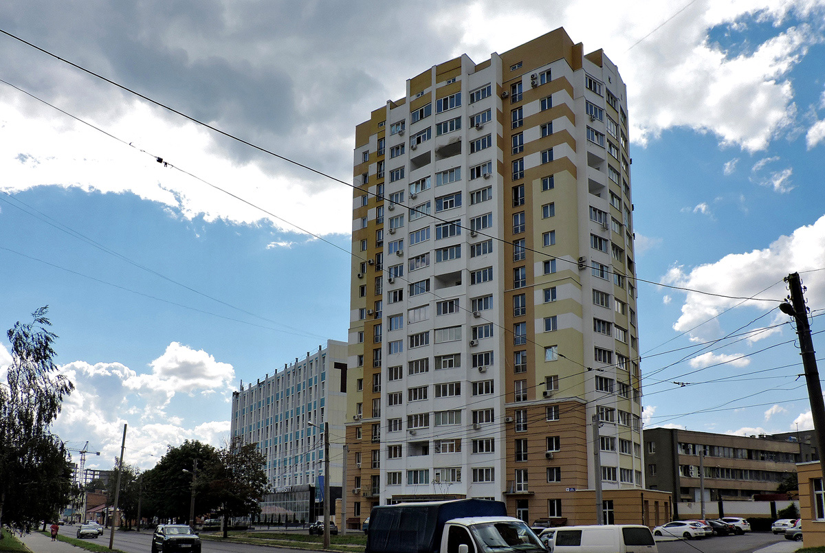 Charkow, Плехановская улица, 18А корп. 4 стр; Молочная улица, 38