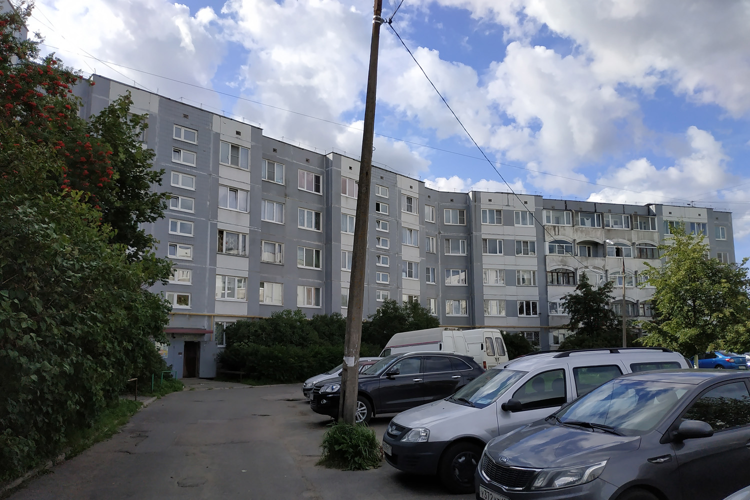 Гатчина, Улица Красных Военлётов, 2