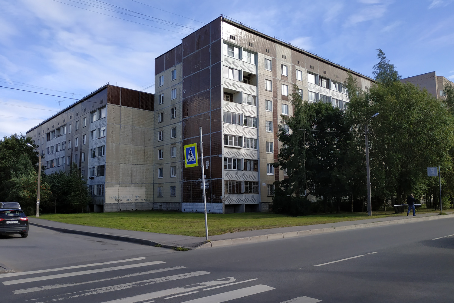 Gatchina, Улица Авиатриссы Зверевой, 8