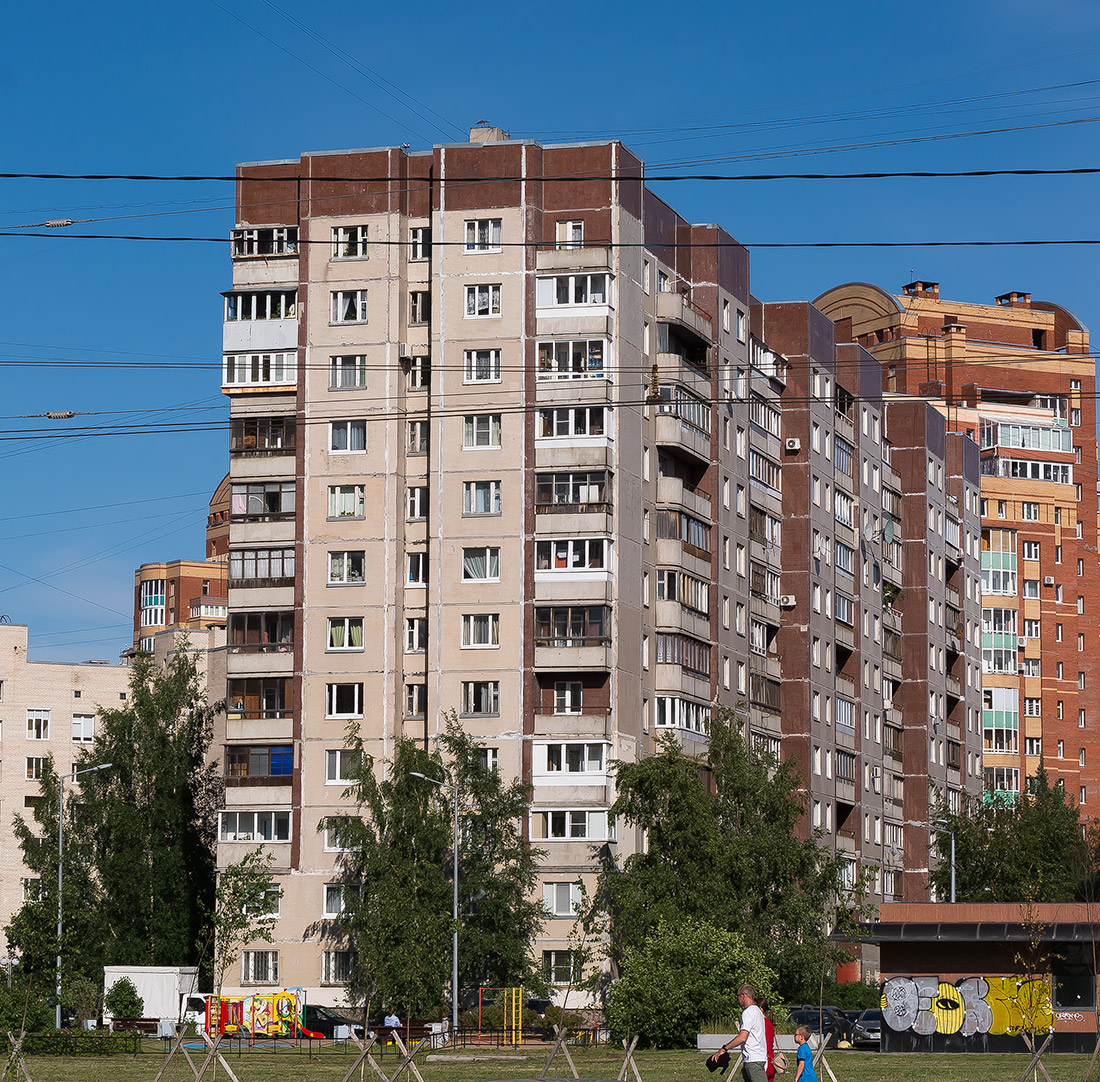 Санкт-Петербург, Комендантский проспект, 8 корп. 3