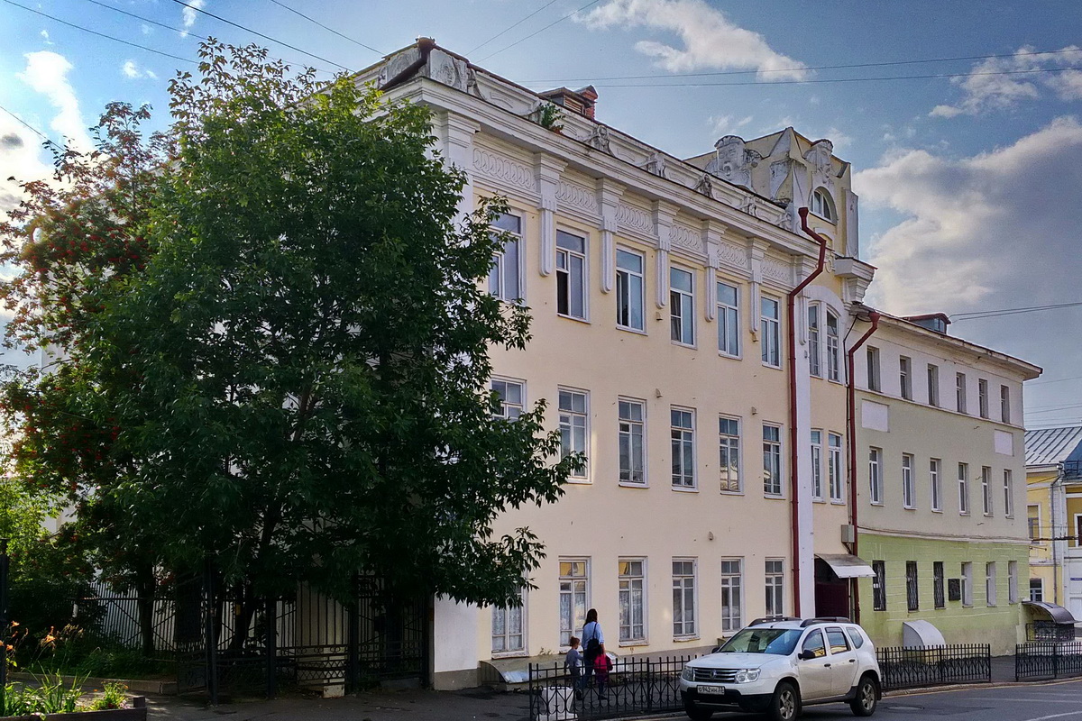 Владимир, Спасская улица, 4; Большая Московская улица, 6