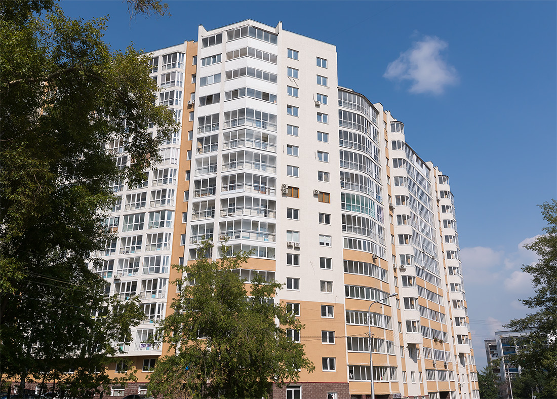 Уфа, Улица Шота Руставели, 9 / Российская улица, 16