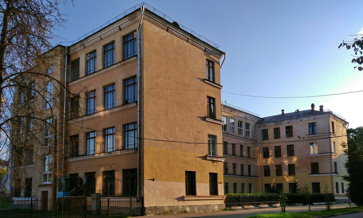 Великий Новгород, Яковлева улица, 15 Великий Новгород, Яковлева улица, 15