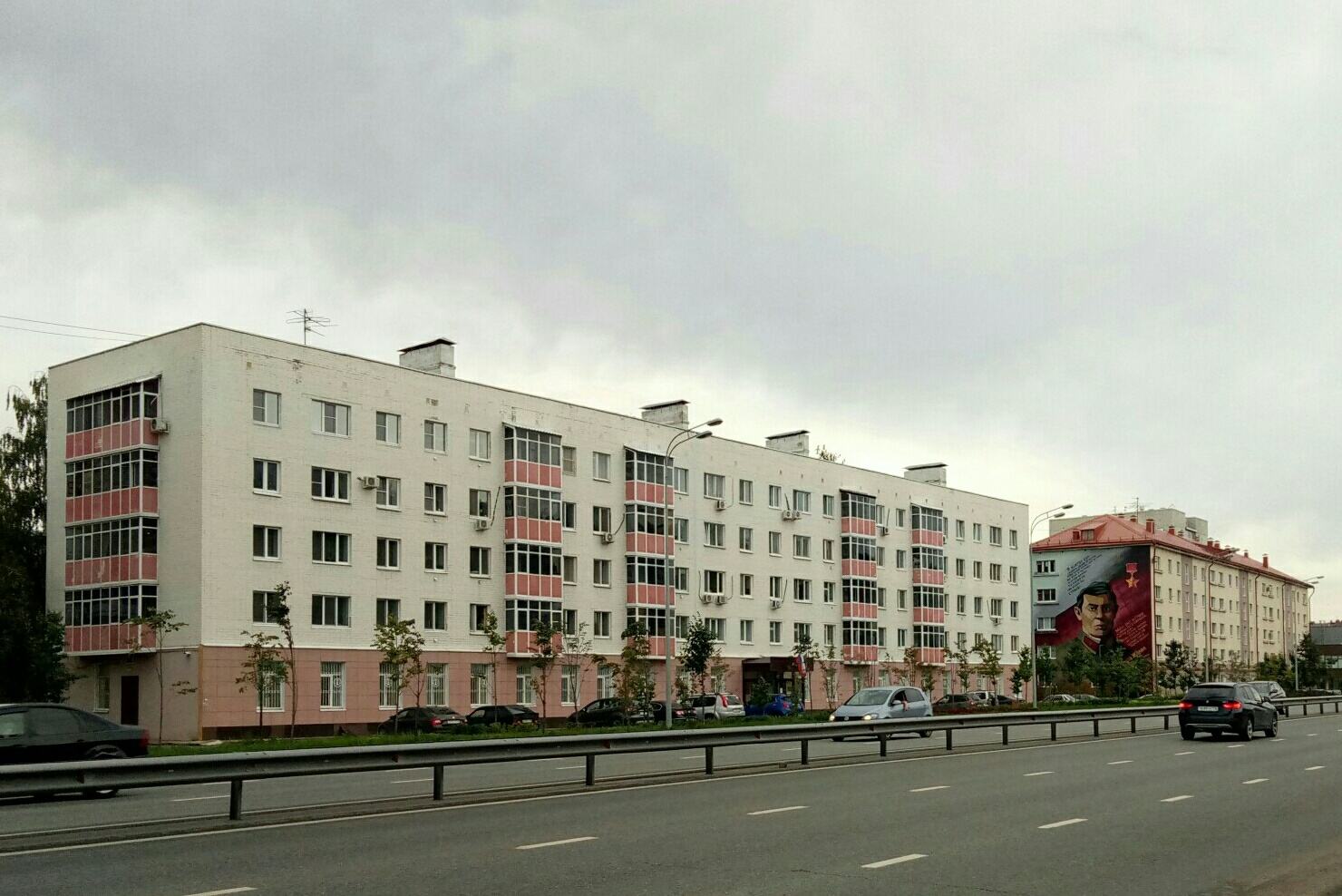 Казань, Агрономическая улица, 76; Улица Айрата Хайруллина, 5 корп. 1