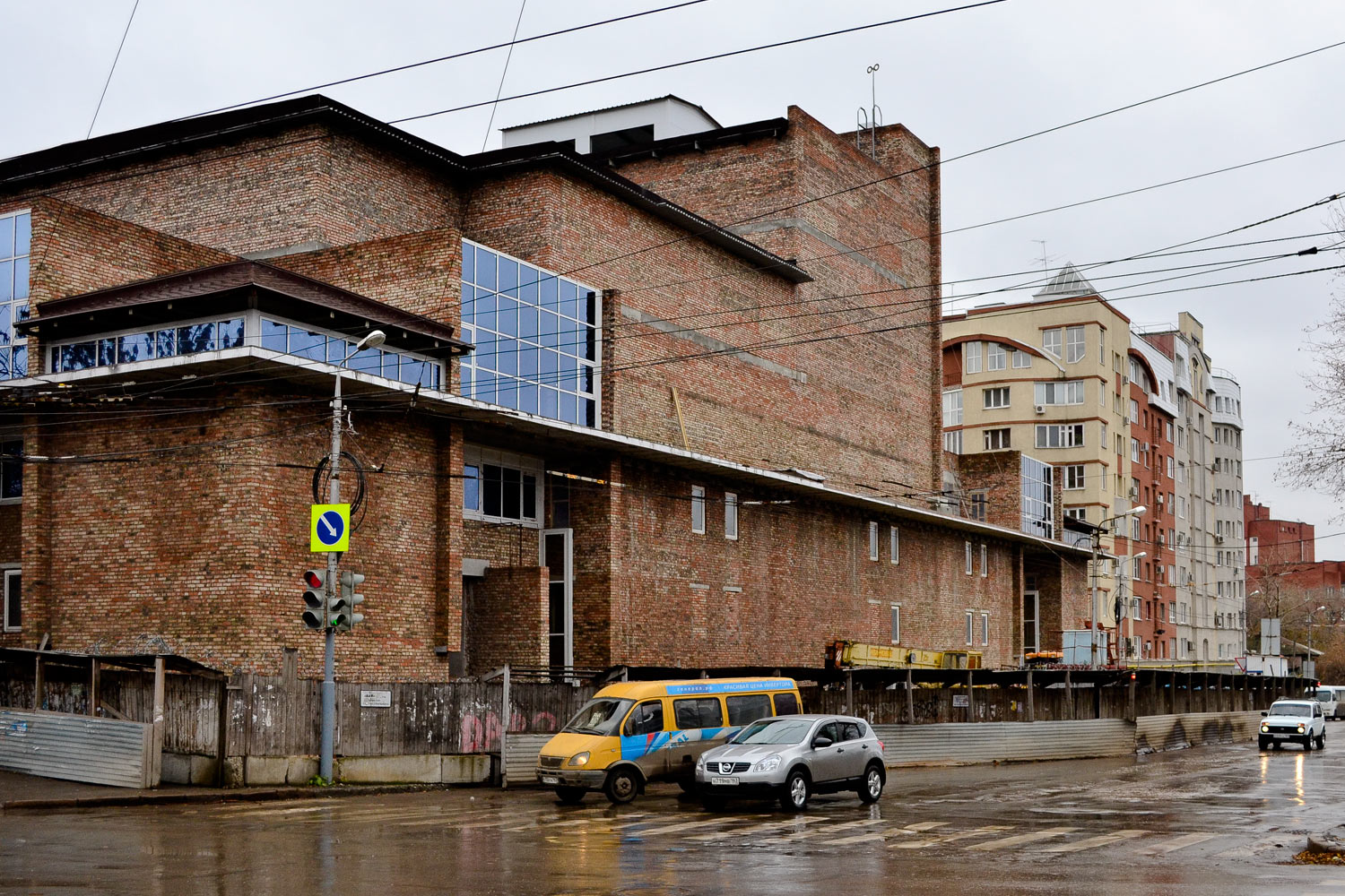 Самара, Улица Льва Толстого, 109; Улица Братьев Коростелёвых, 25