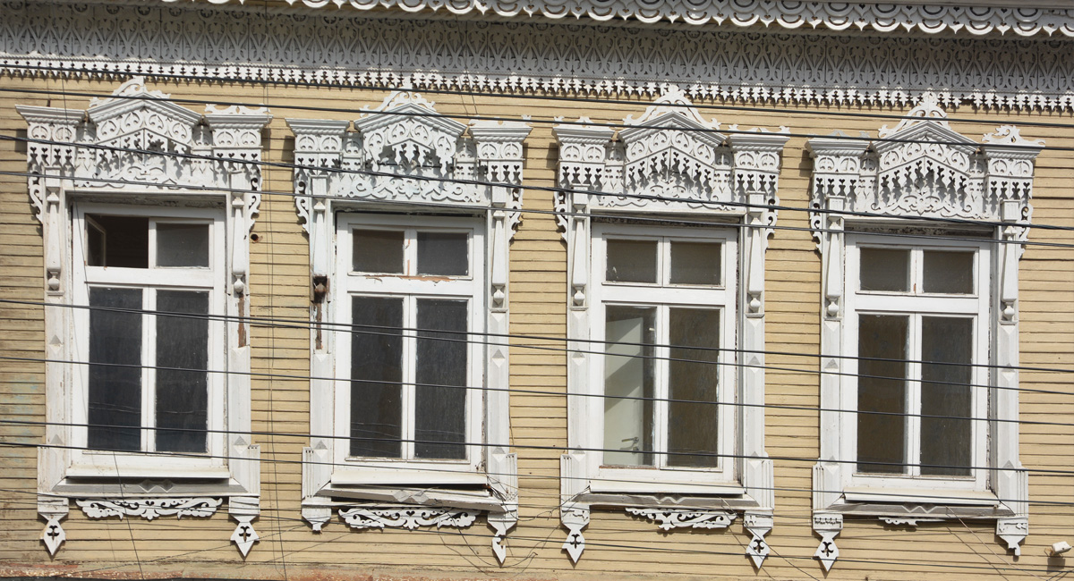 Samara, Улица Льва Толстого, 60. Резные наличники