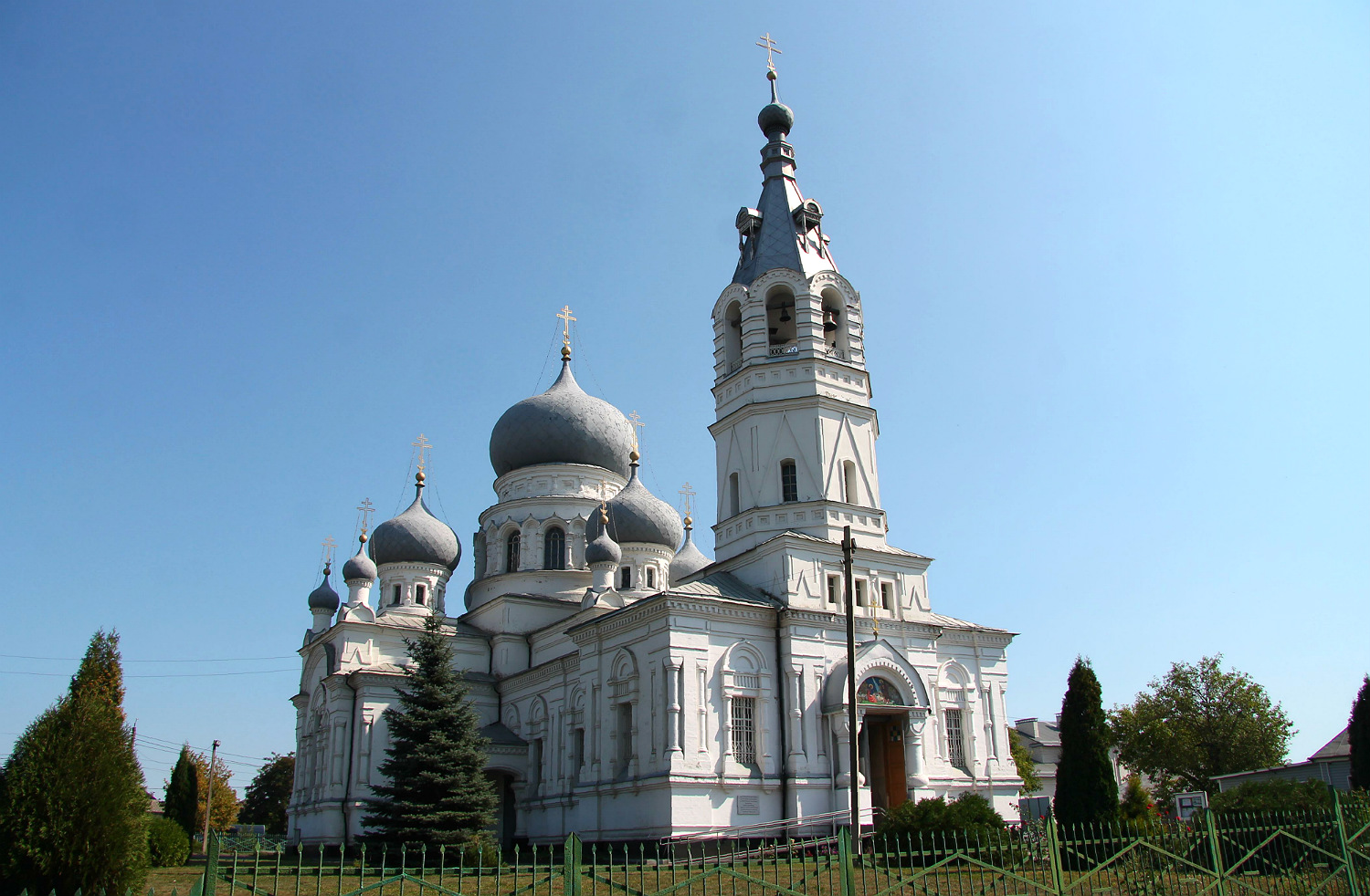 Анна, Комсомольская улица, 1