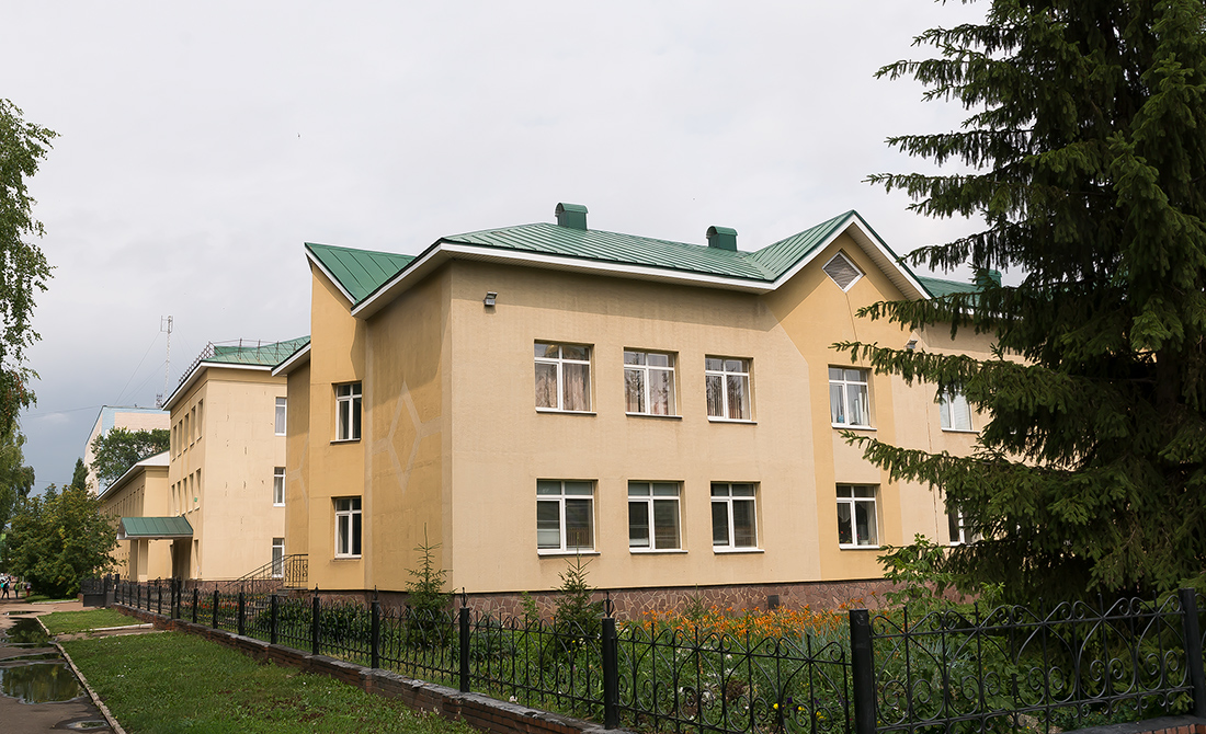 Ишимбай, Советская улица, 72 (учебный корпус)