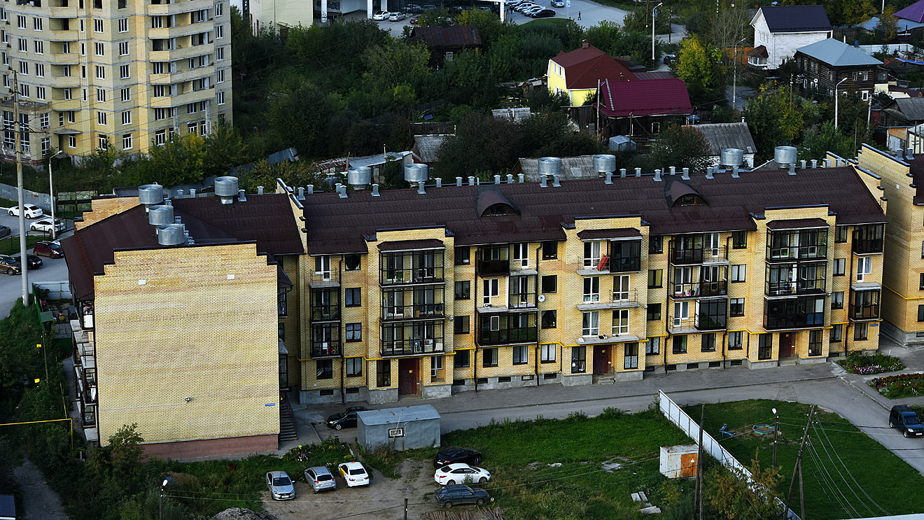 Пермь, Проспект Декабристов, 97; Теплогорская улица, 22; Теплогорская улица, 2; Теплогорская улица, 15; Теплогорская улица, 17