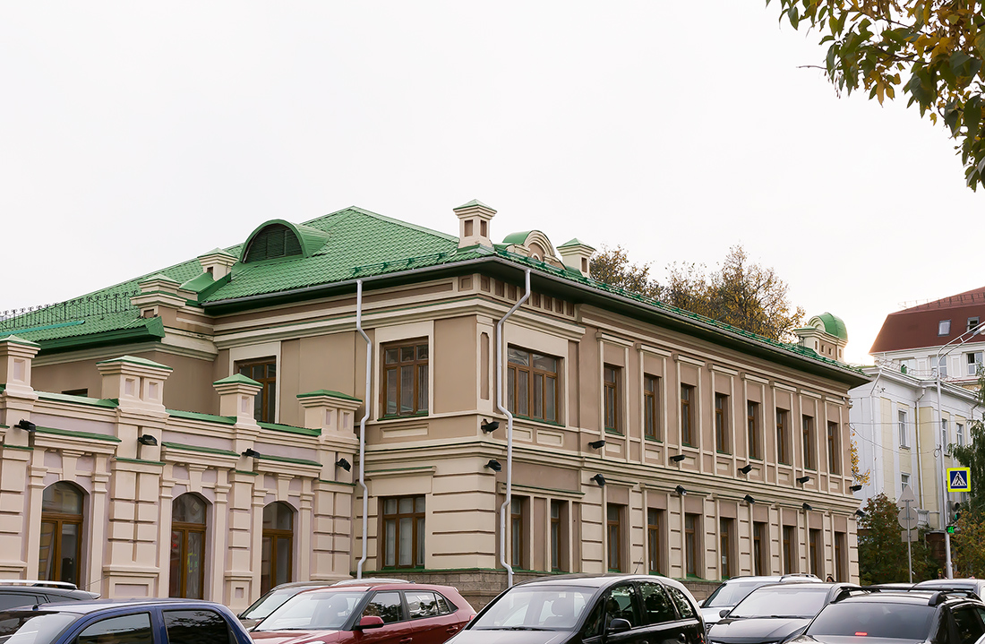 Ufa, Улица Ленина, 12 / Улица Пушкина, 102