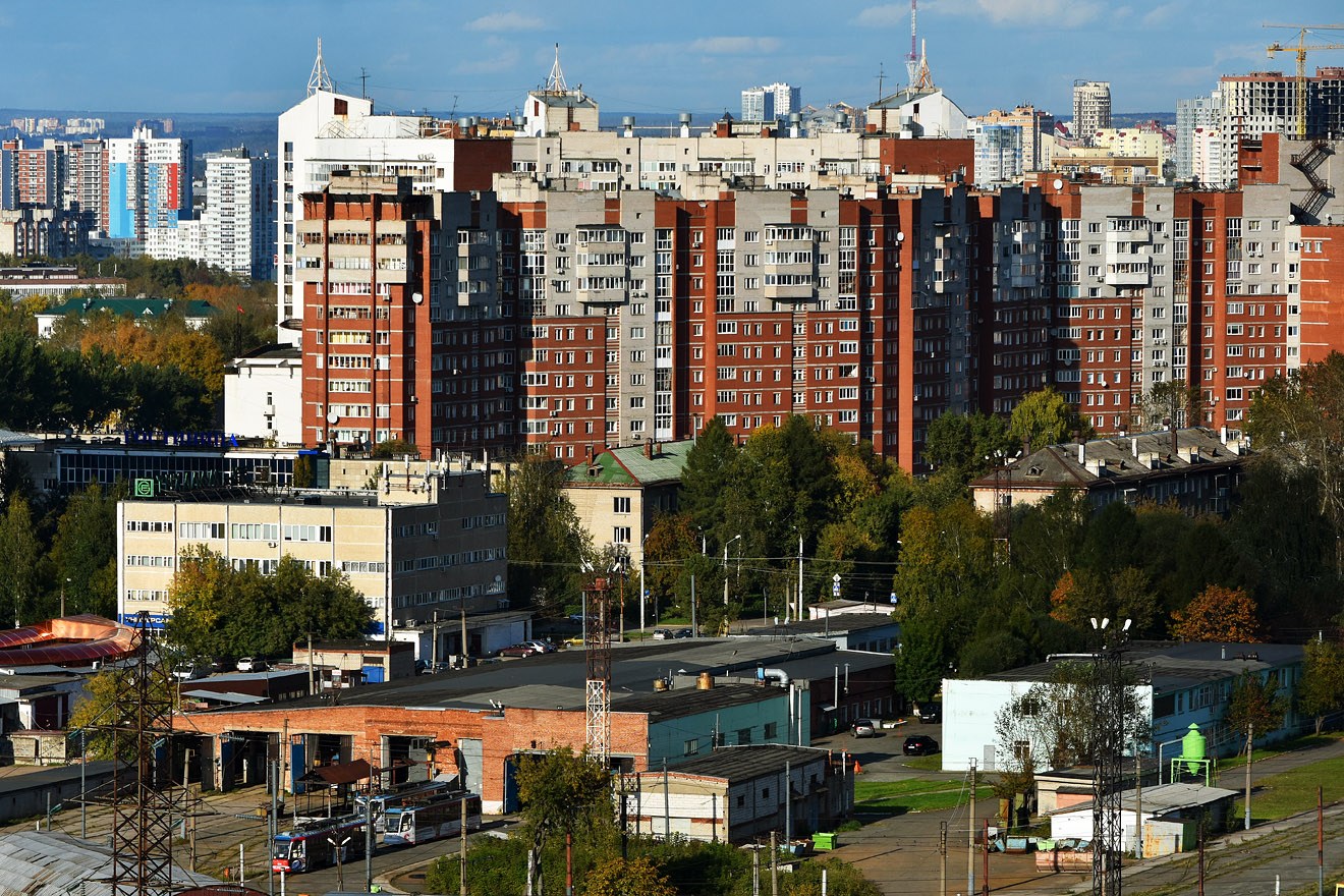 Perm, Улица 9 Мая, 30б; Улица 9 Мая, 30а; Улица Мира, 23; Улица Семченко, 6; Улица 9 Мая, 21; Улица Семченко, 23. Perm — Panoramas