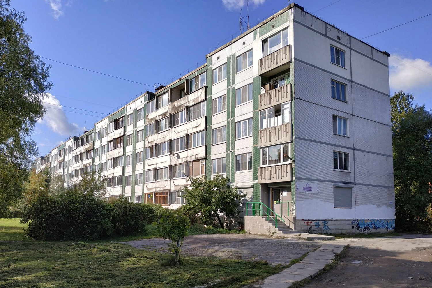 Коммунар, улица Бумажников, 3