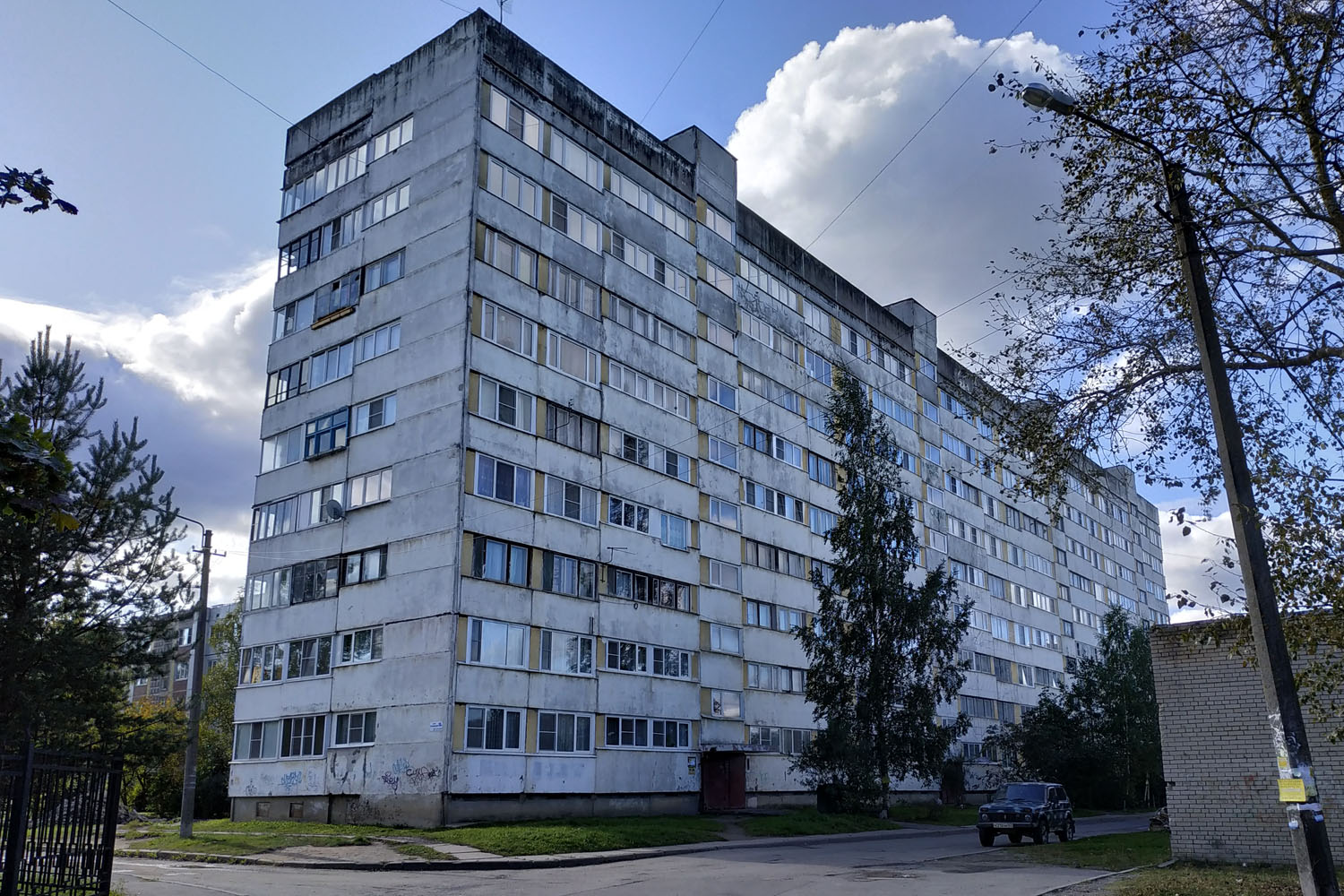 Коммунар, Гатчинская улица, 18А