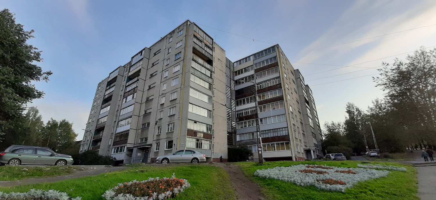 Петрозаводск, Ключевая улица, 17; Нойбранденбургская улица, 10