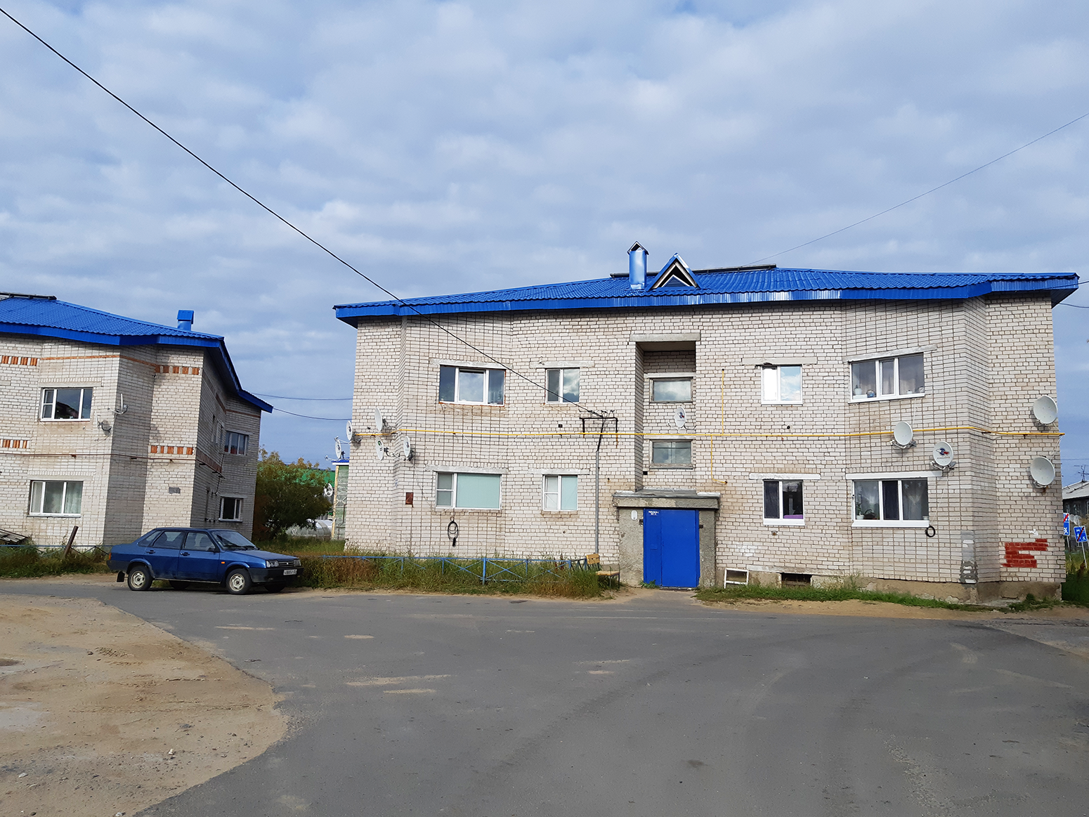 Искателей, Улица Монтажников, 2Б