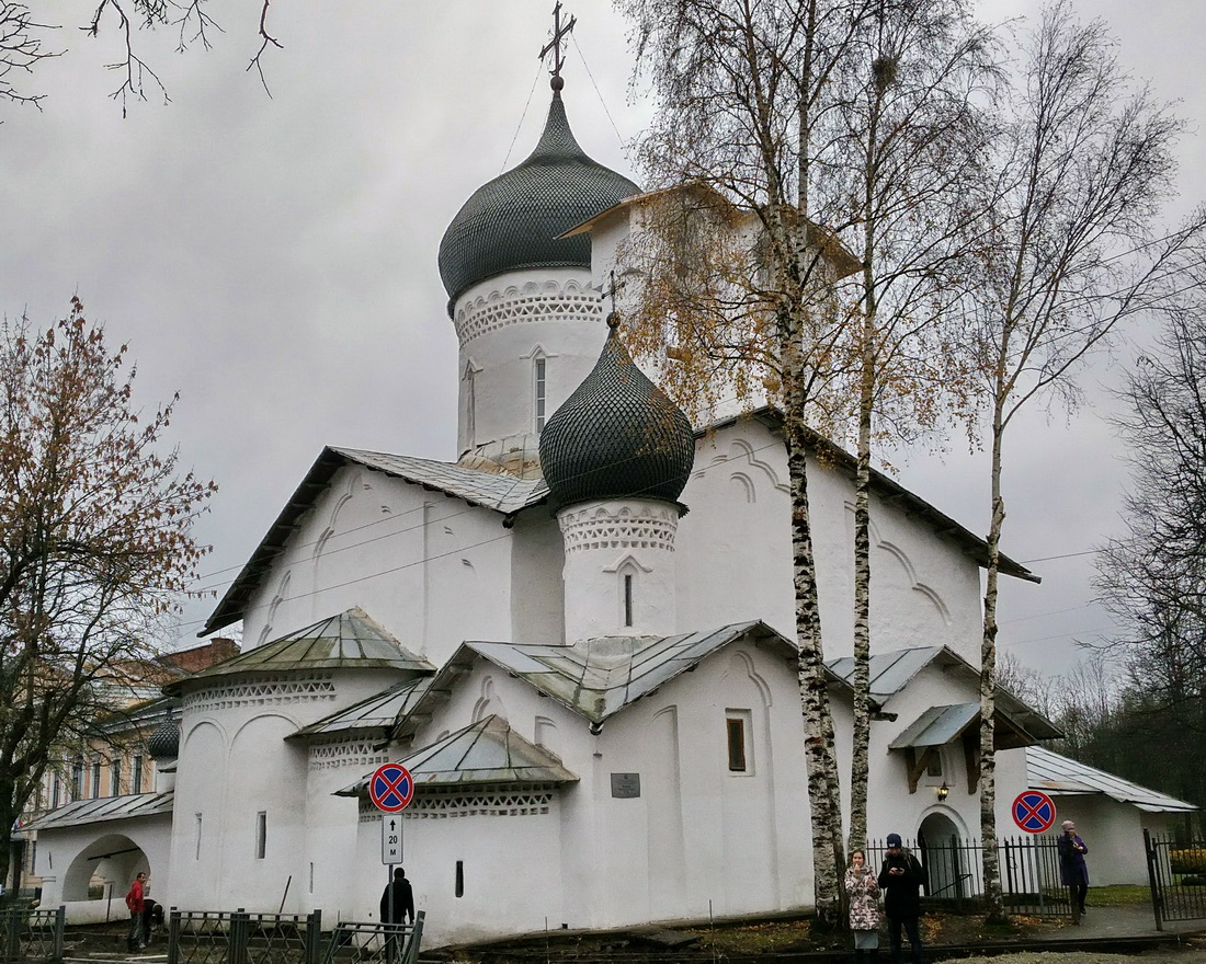 Pskov, Советская улица, 19