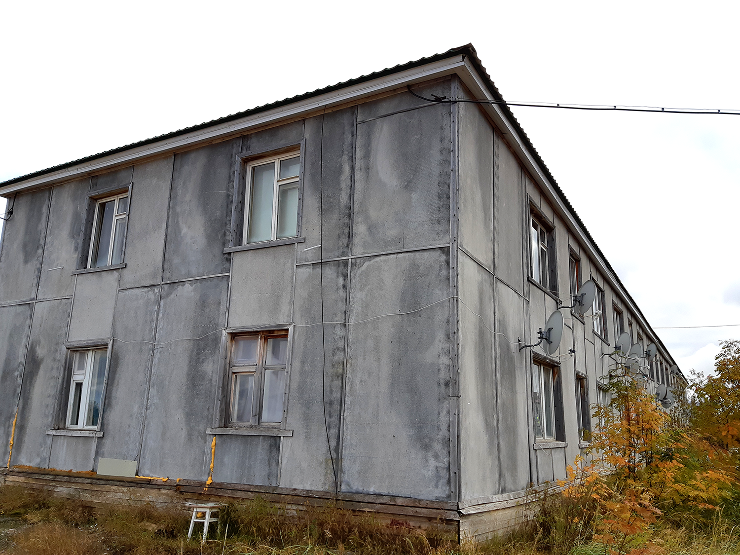 Искателей, Улица Нефтяников, 20