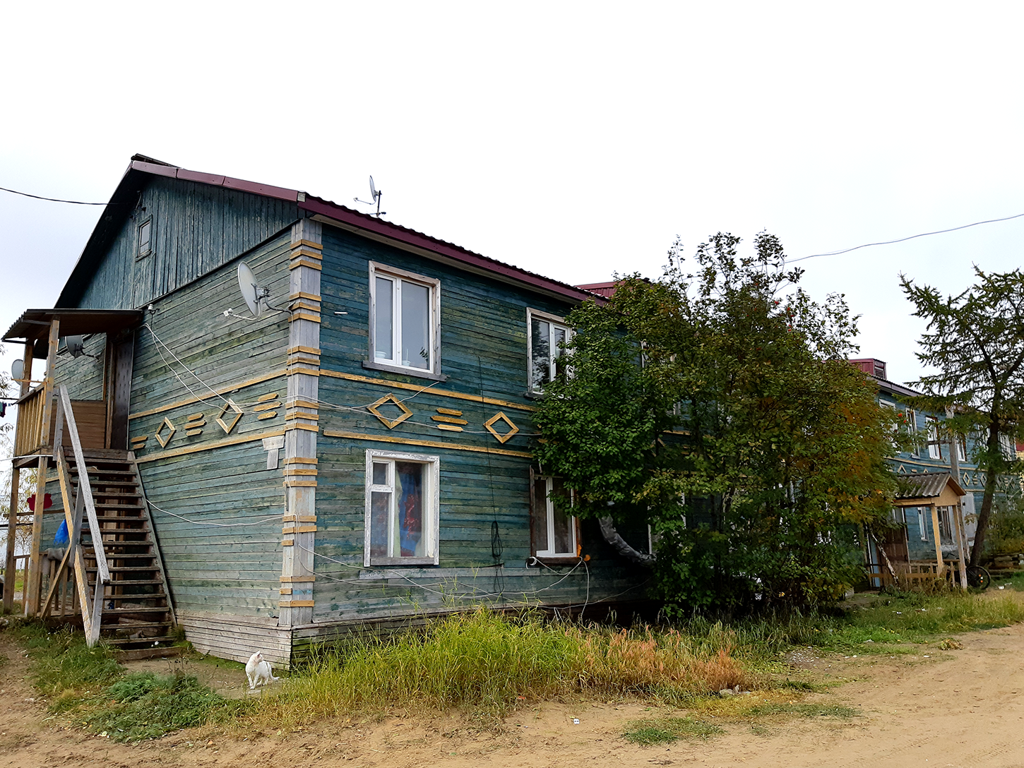 Искателей, Улица Монтажников, 10
