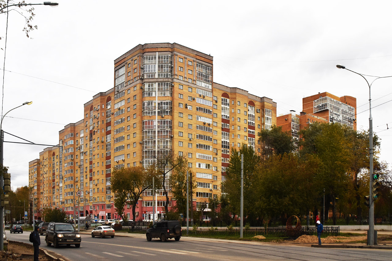 Пермь, Уральская улица, 95; Улица Лебедева, 34