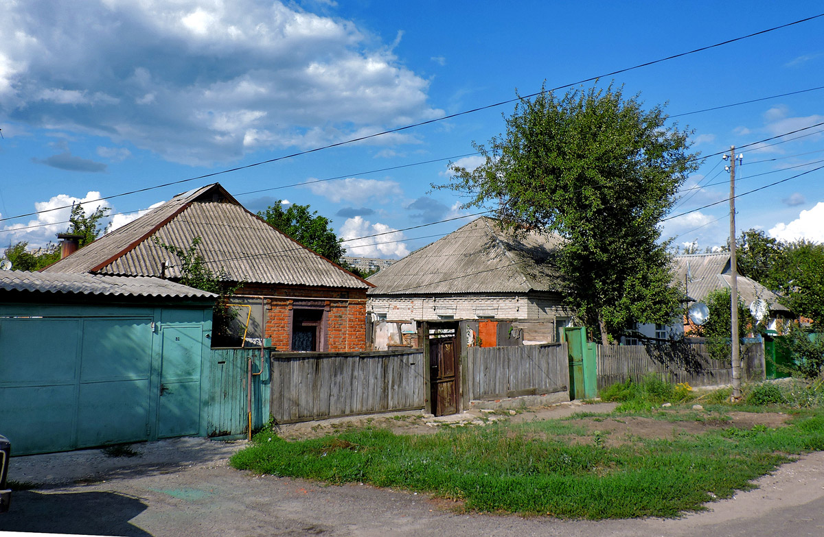 Харьков, Печенежская улица, 31; Печенежская улица, 33