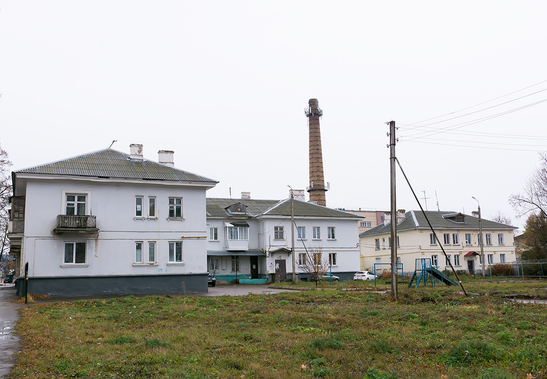 Октябрьский, Улица Островского, 15 / Улица Губкина, 12; Улица Островского, 13