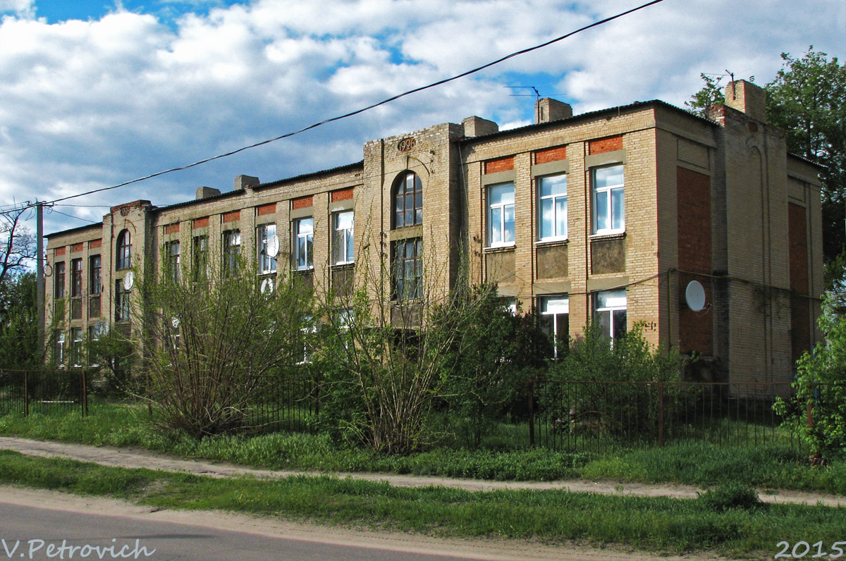 Изюм, Заводская улица, 60. Прошу создать новую галерею