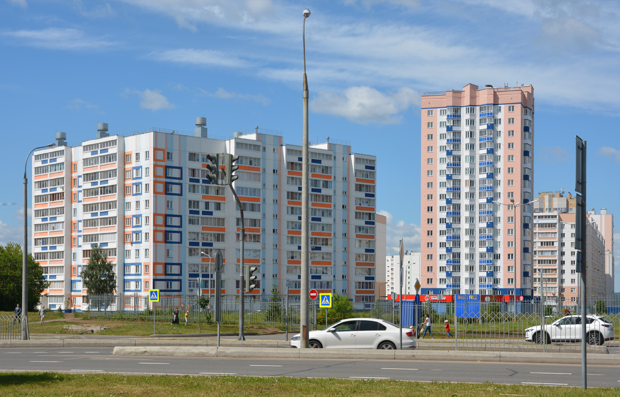 Набережные Челны, Проспект Чулман, 23; Улица Ильдара Маннанова, 5