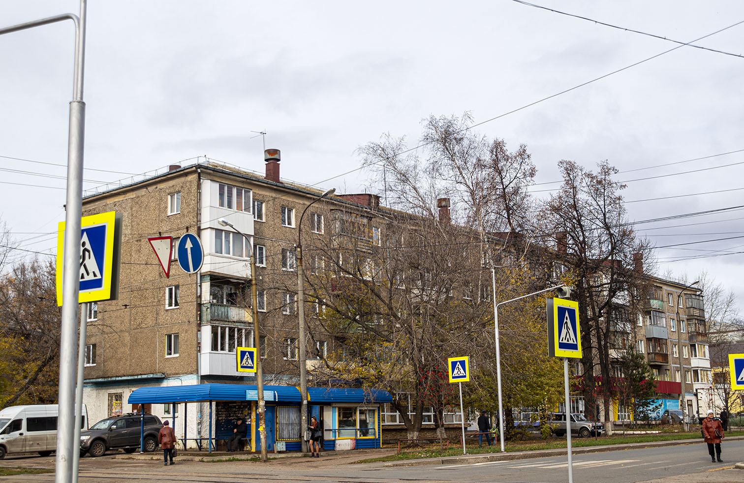 Уфа, Улица Победы, 11 / Улица Шумавцова, 25