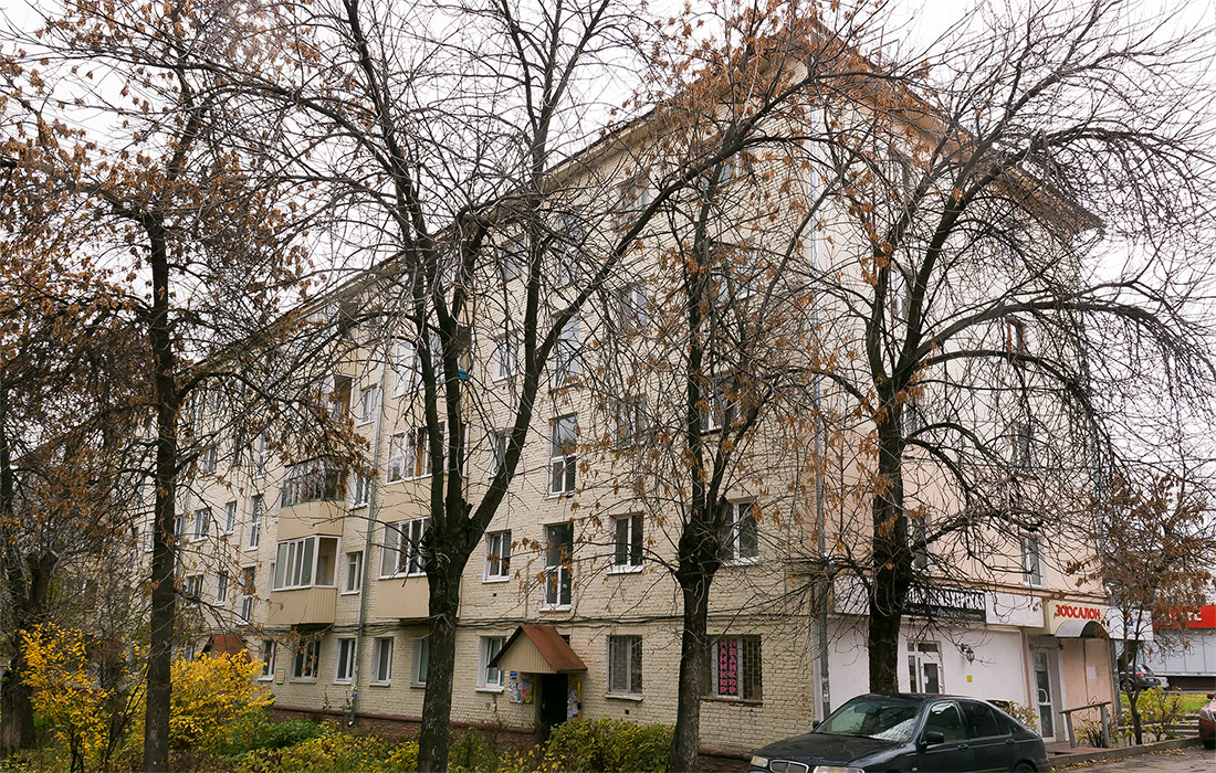 Уфа, Проспект Октября, 123 / Бульвар Славы, 20