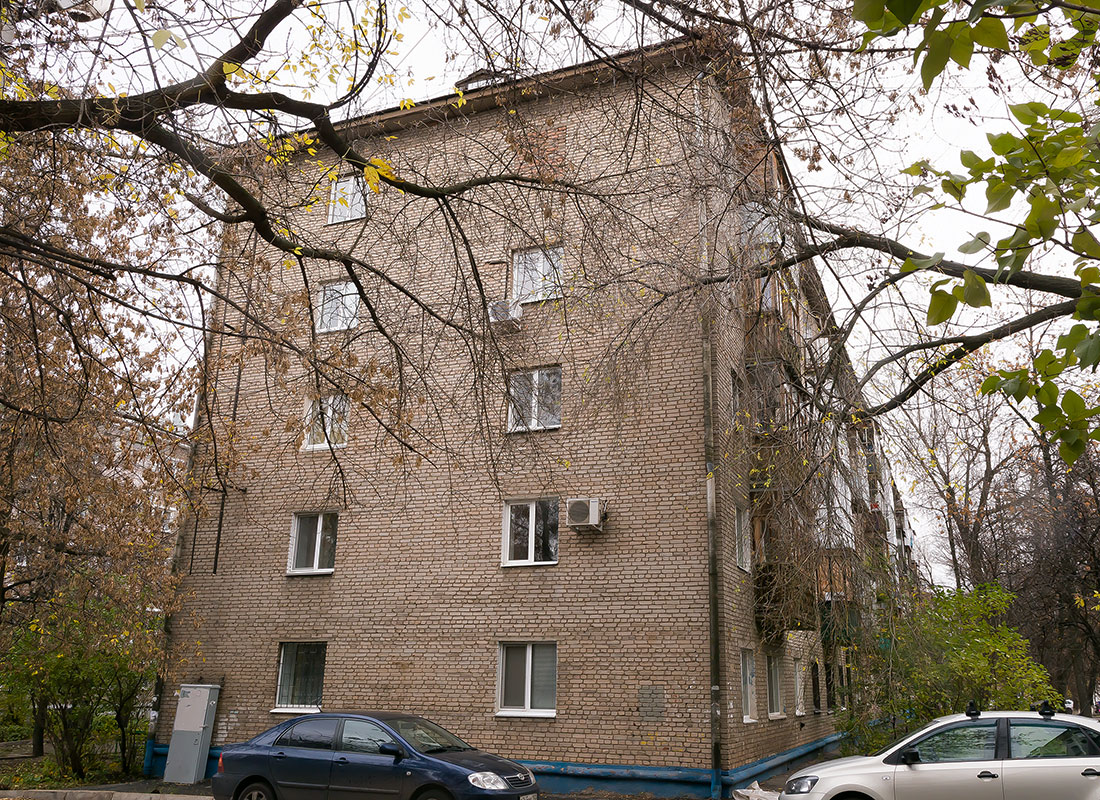 Уфа, Бульвар Славы, 12 / Улица Блюхера, 38/1