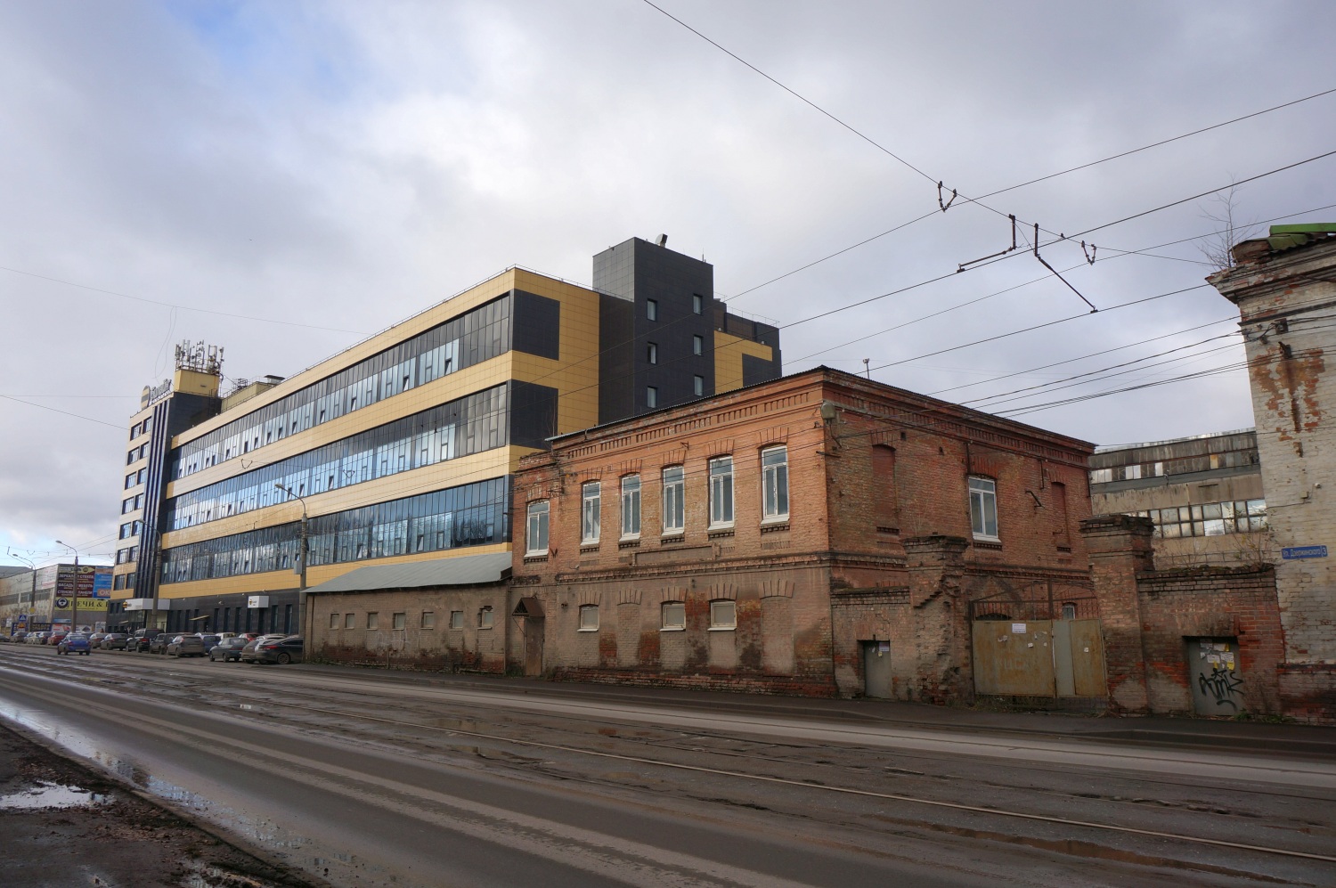 Пермь, Улица Дзержинского, 3А; Улица Дзержинского, 1 корп. 27