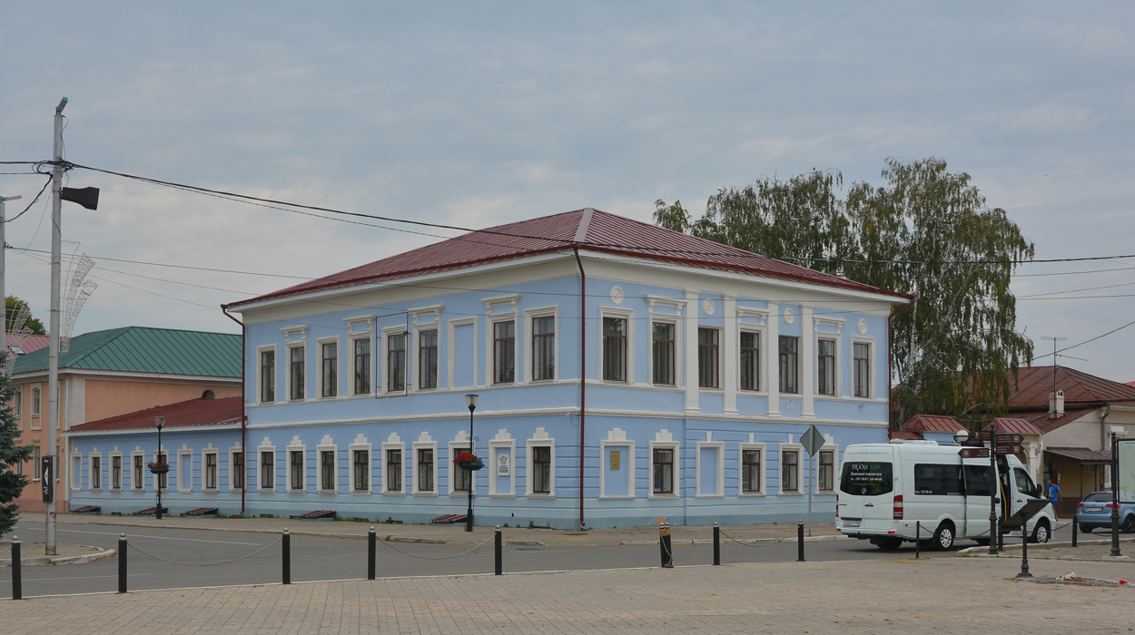 Елабуга, Большая Покровская улица, 1