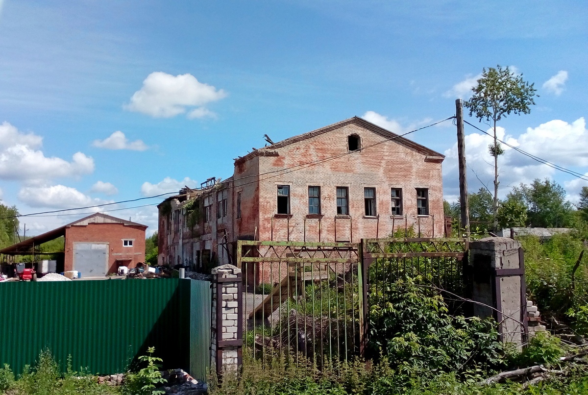 Березники, Улица Металлистов, 10*