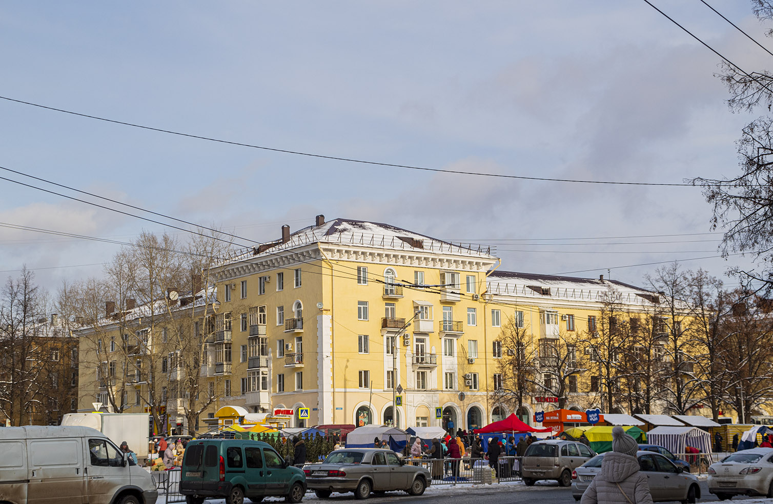 Уфа, Первомайская улица, 17 / Улица Мира, 28