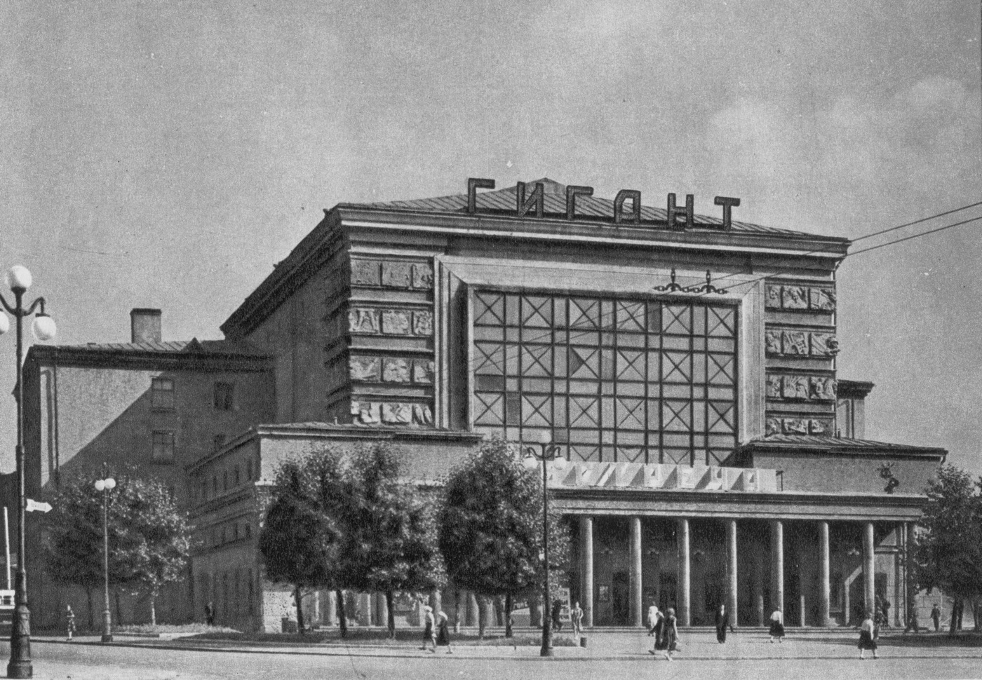 Санкт-Петербург, Кондратьевский проспект, 44
