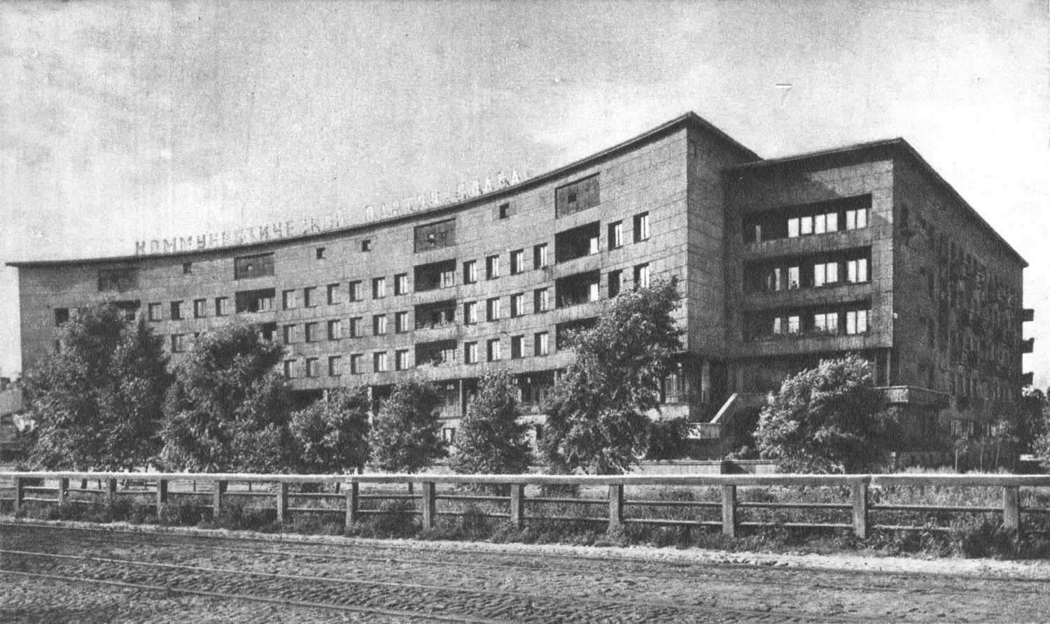 Санкт-Петербург, Набережная реки Карповки, 13