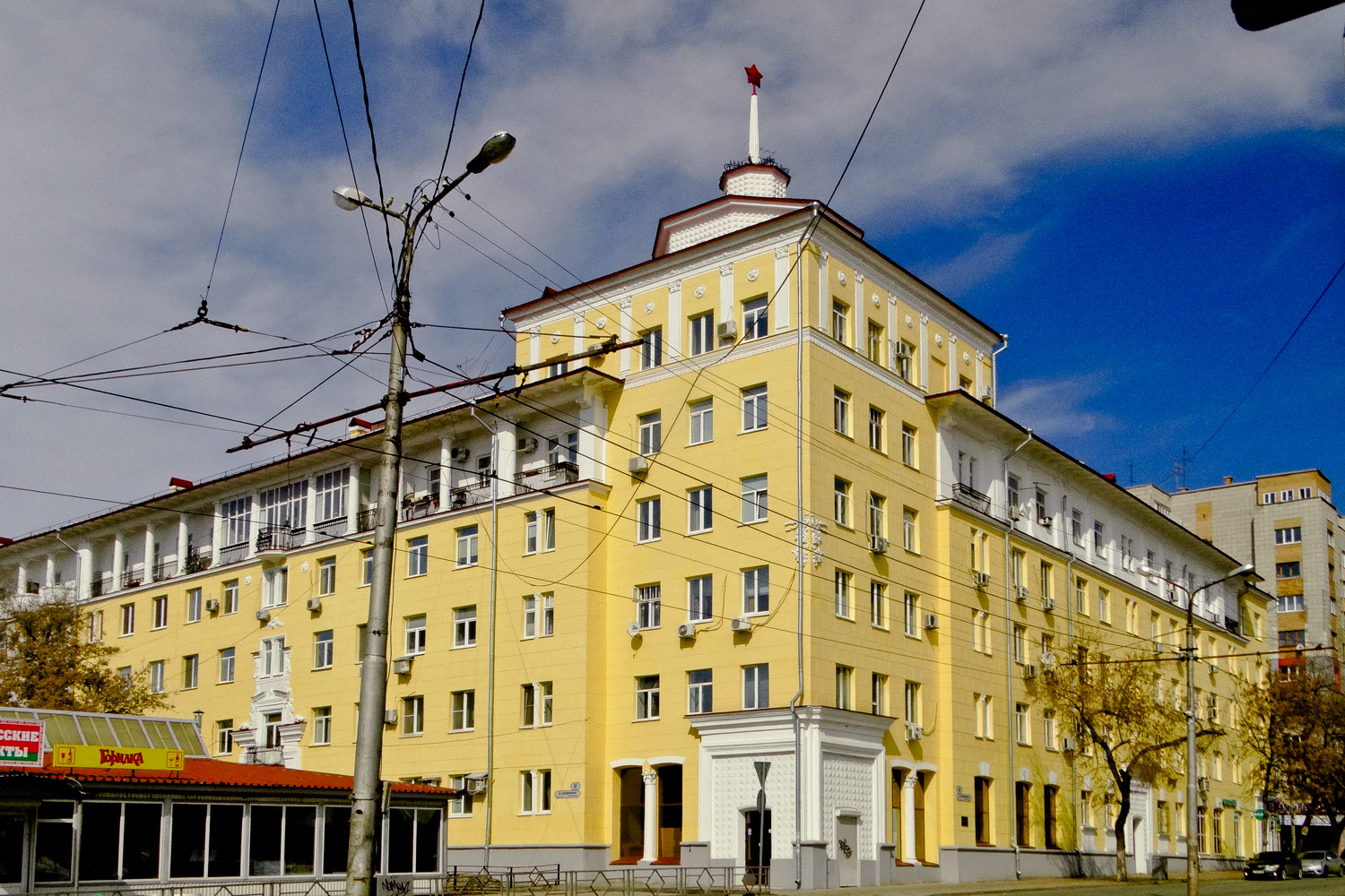 Самара, Красноармейская улица, 62 / Арцыбушевская улица, 38