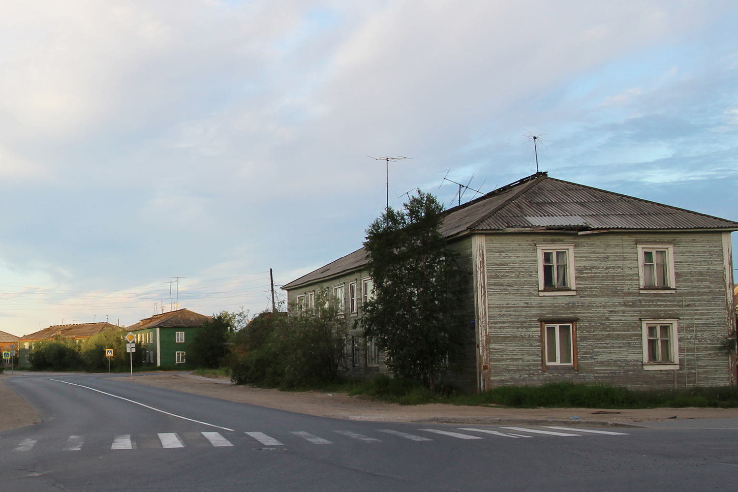 Naryan-Mar, Улица Авиаторов, 2